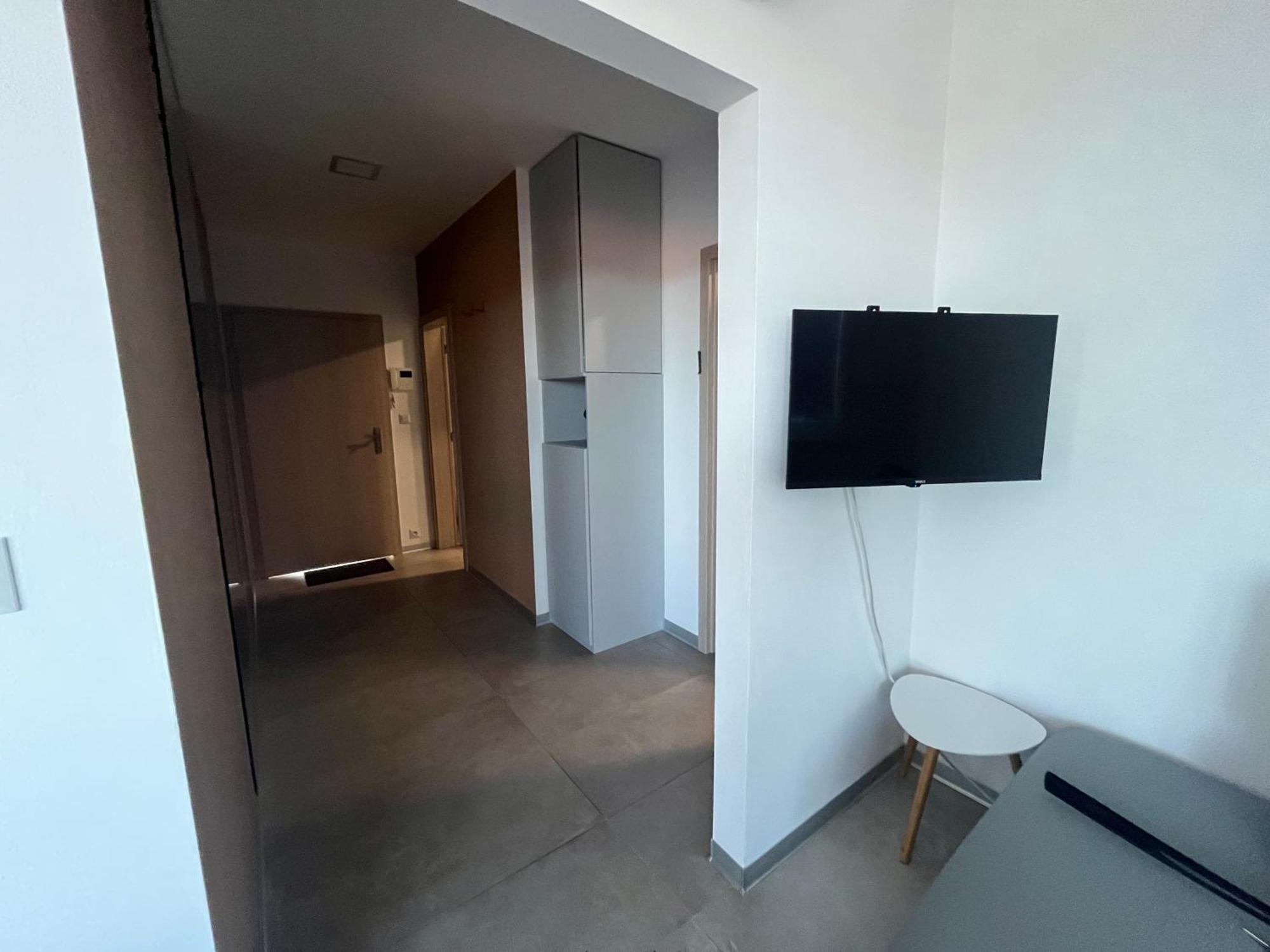 Apartment Sun Lakes - Sever Сенец Экстерьер фото